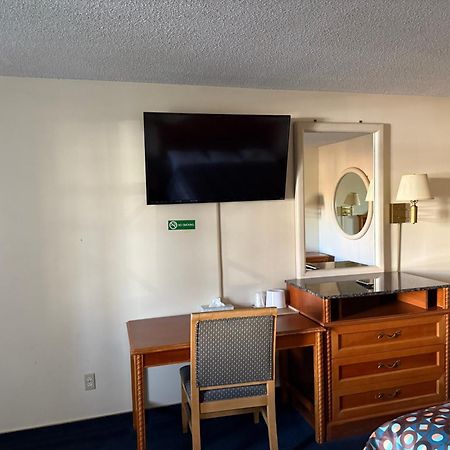Fiesta Inn Los Angeles - 贝尔花园 外观 照片