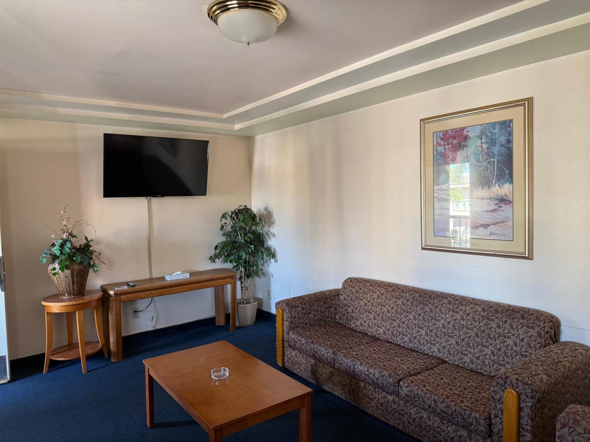 Fiesta Inn Los Angeles - 贝尔花园 外观 照片